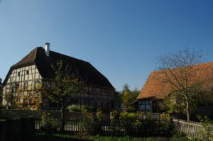 「house」と「home」の違いについて