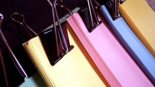 「先輩」と「後輩」は英語で何と言うでしょうか？