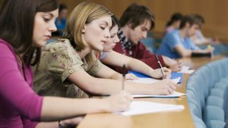 「受験」,「受験生」は英語で何と言う？ 英語に翻訳しにくい日本語を紹介